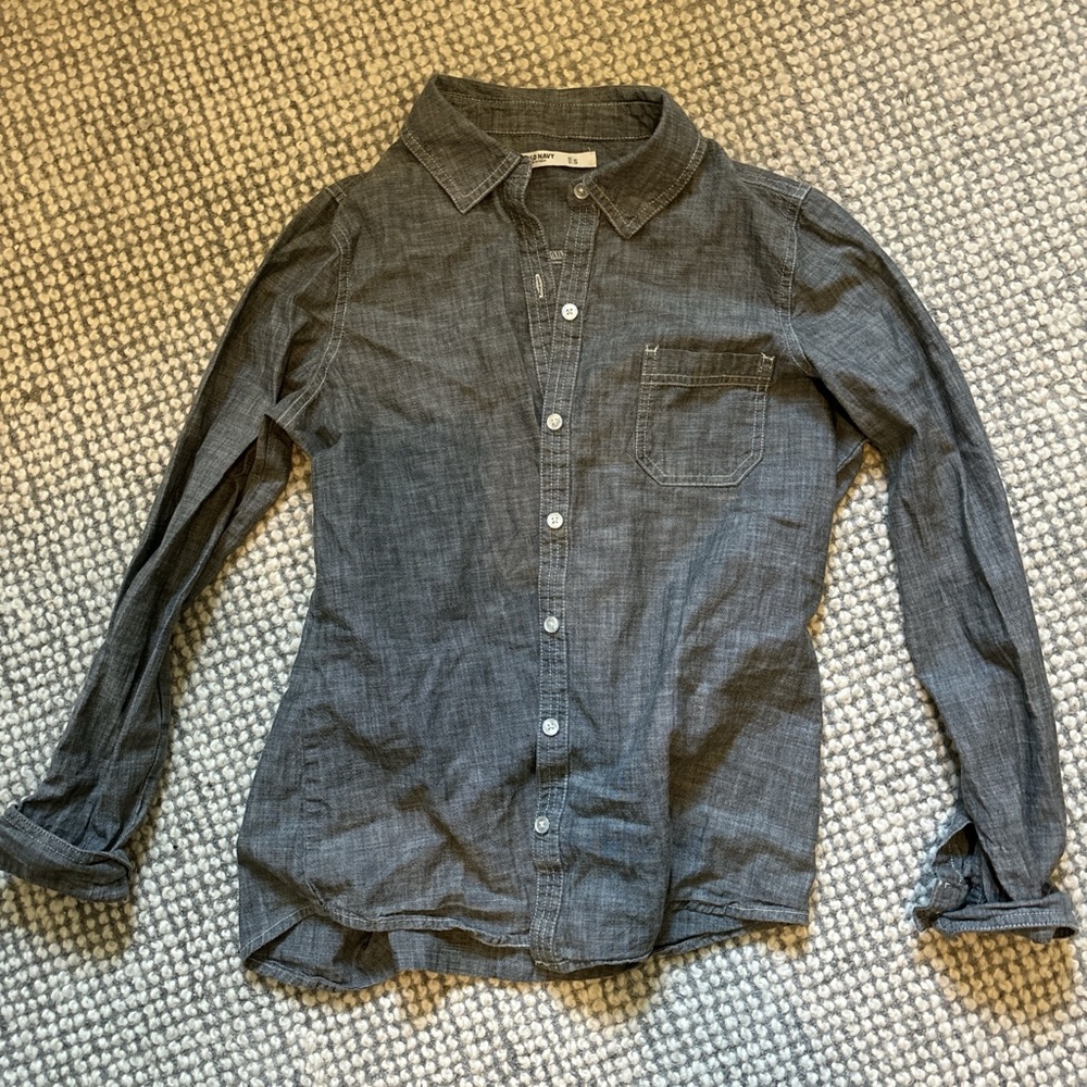 Old Navy Gray Button Down Shirt with Pointed Collar
